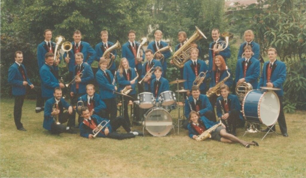 1996
